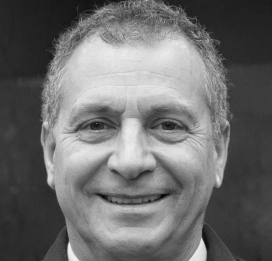 Dănuț Popovici, autor de articole despre valori personale